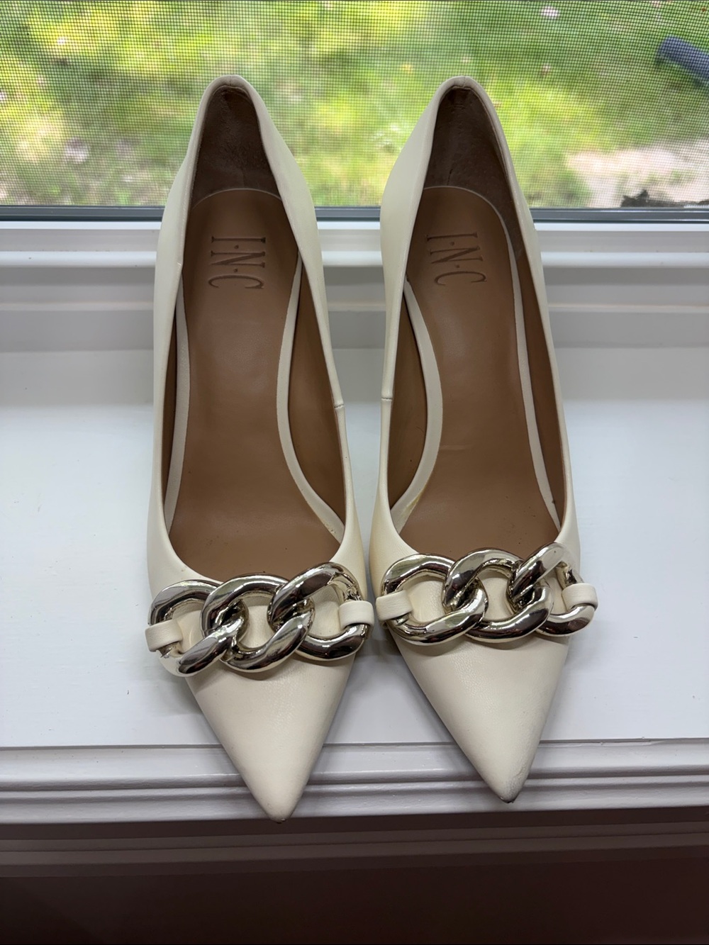 INC International Concepts Ivory Pointed-Toe Pumps with Chunky Silver Chain